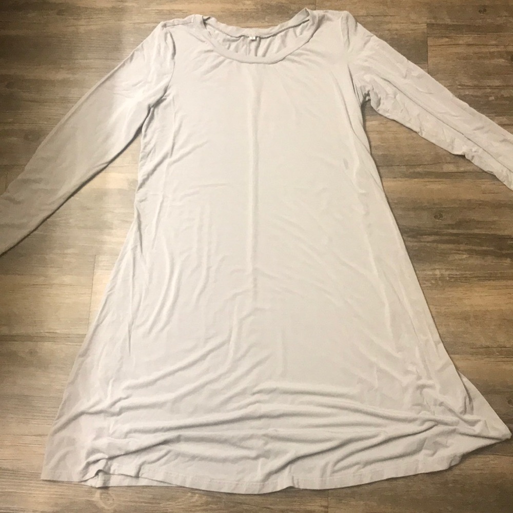 Grey long sleeve t-shirt dress